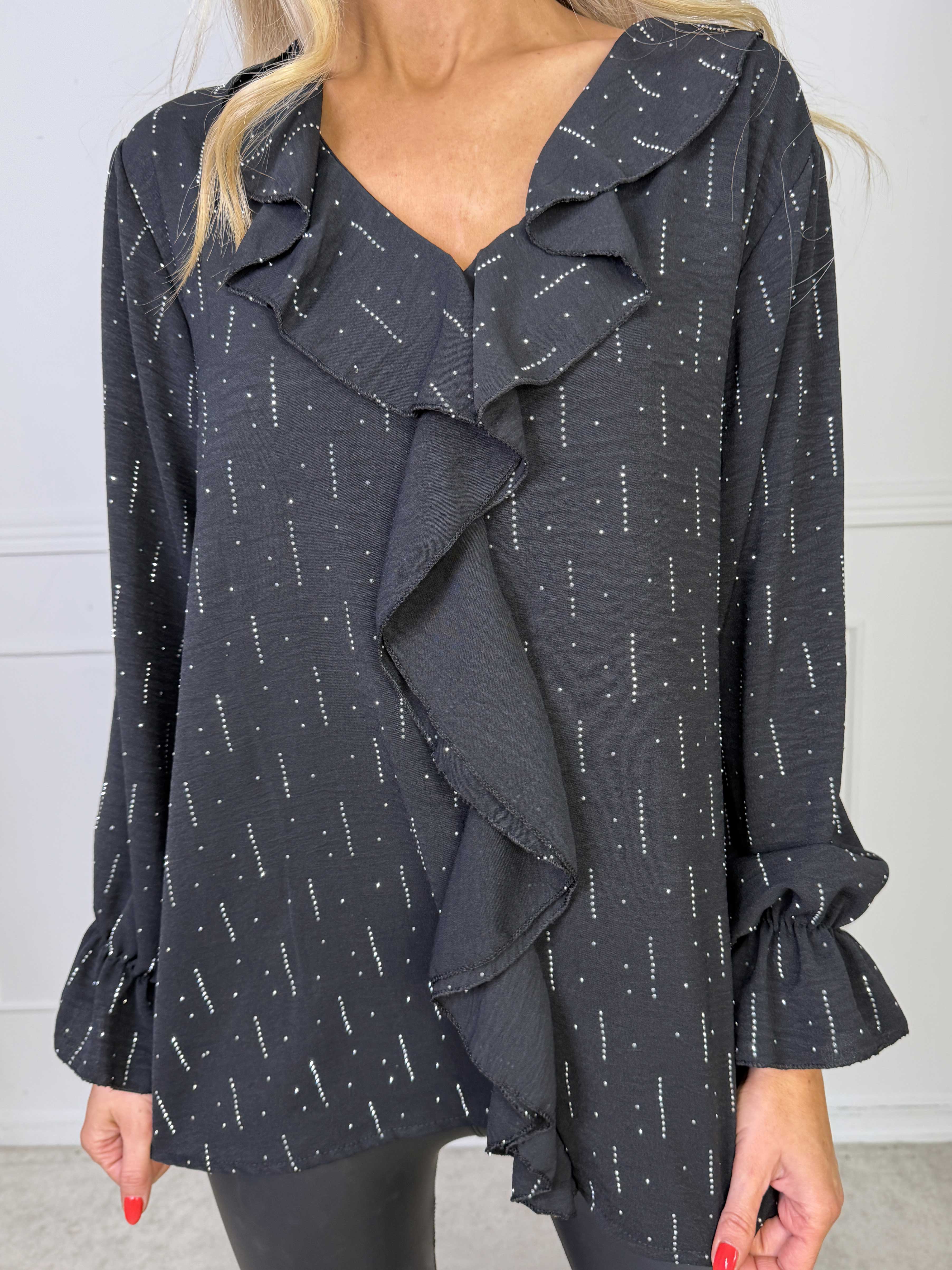 Noor - Fin tunika med flæser og similisten